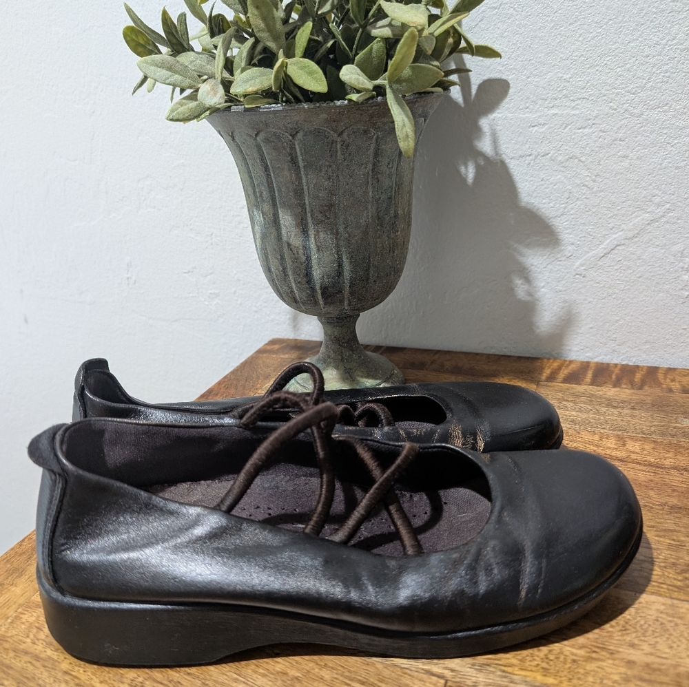 Arcopedico Womens Vegas Mary Jane Leather Comfort Shoes Size 38 US 7 Brown Flats